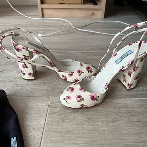 SOLD Prada floral white Pumps Sandal IT39.5 SOLD